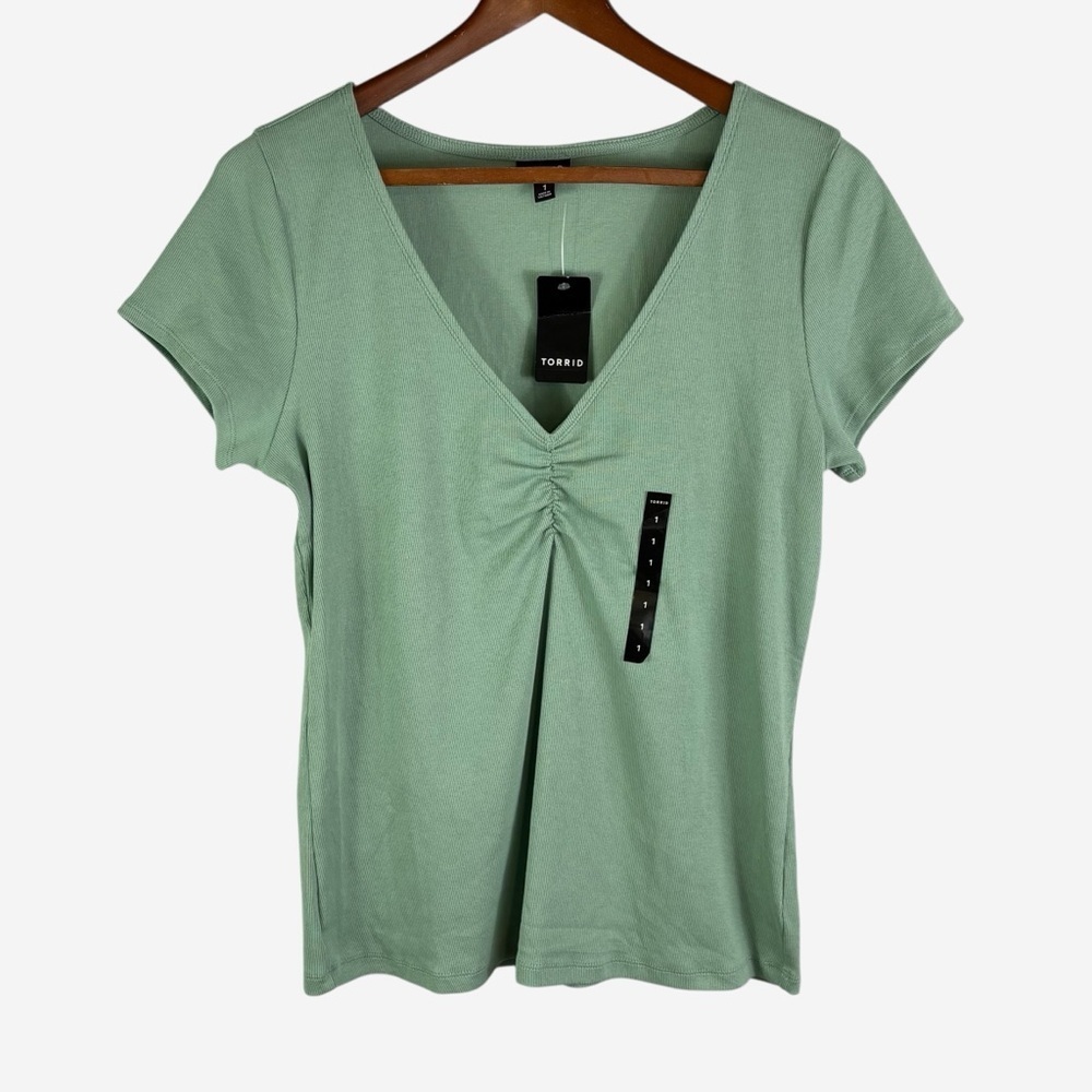 NEW TORRID Rib Cinched V-Neck Tee 1X 14/16 Green Cotton Blend Short Sleeve - Picture 3 of 10